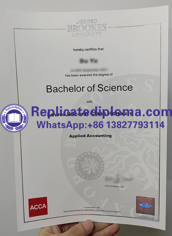 Oxford Brookes University Bachelor of Science with Applied Accounting